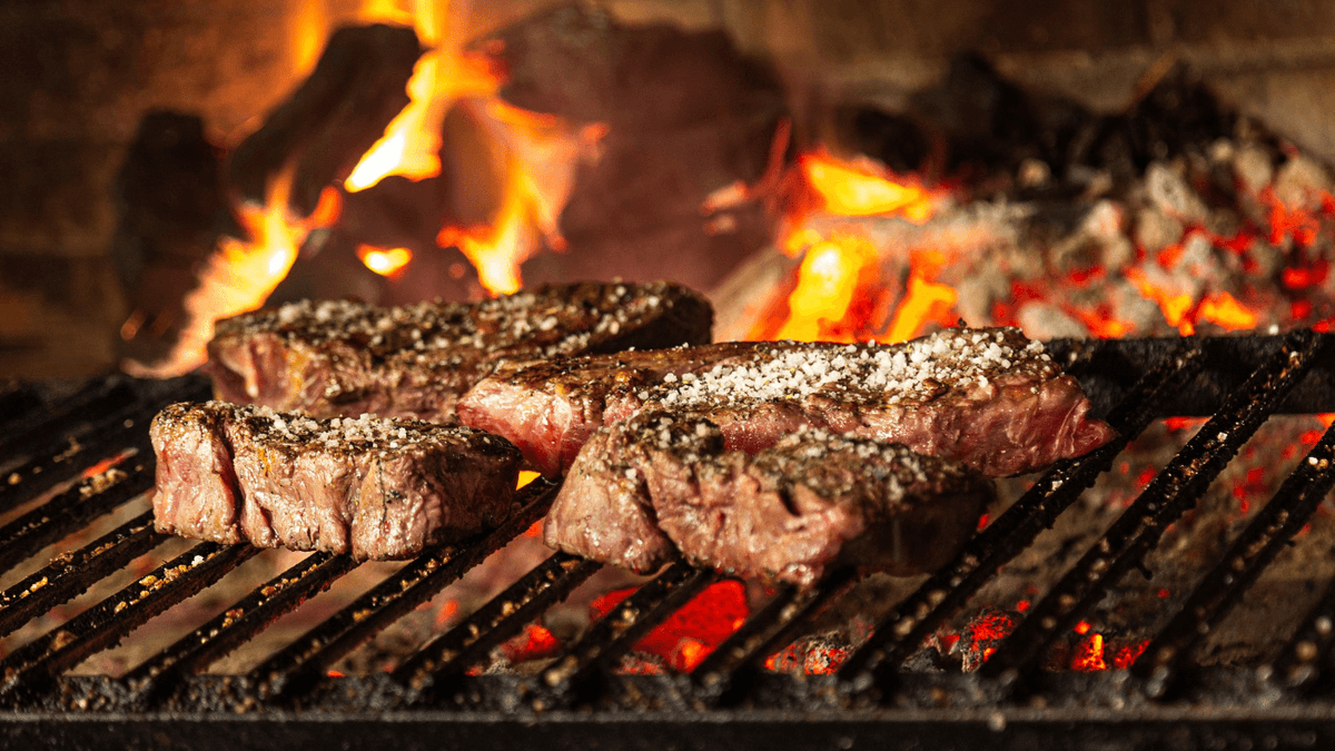 How Do You Control Temperature on a Charcoal Grill: Expert Tips